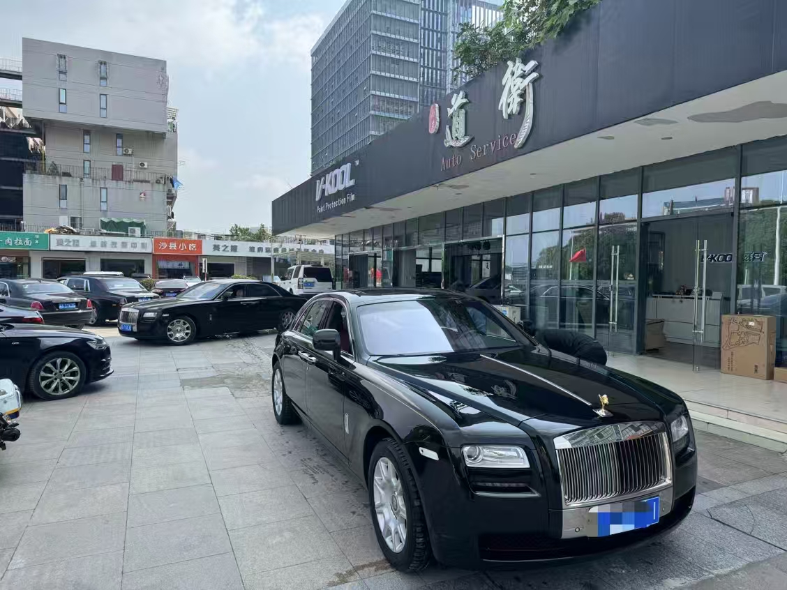 南京汽车贴膜门店哪家好?用这5条标准选,少走弯路