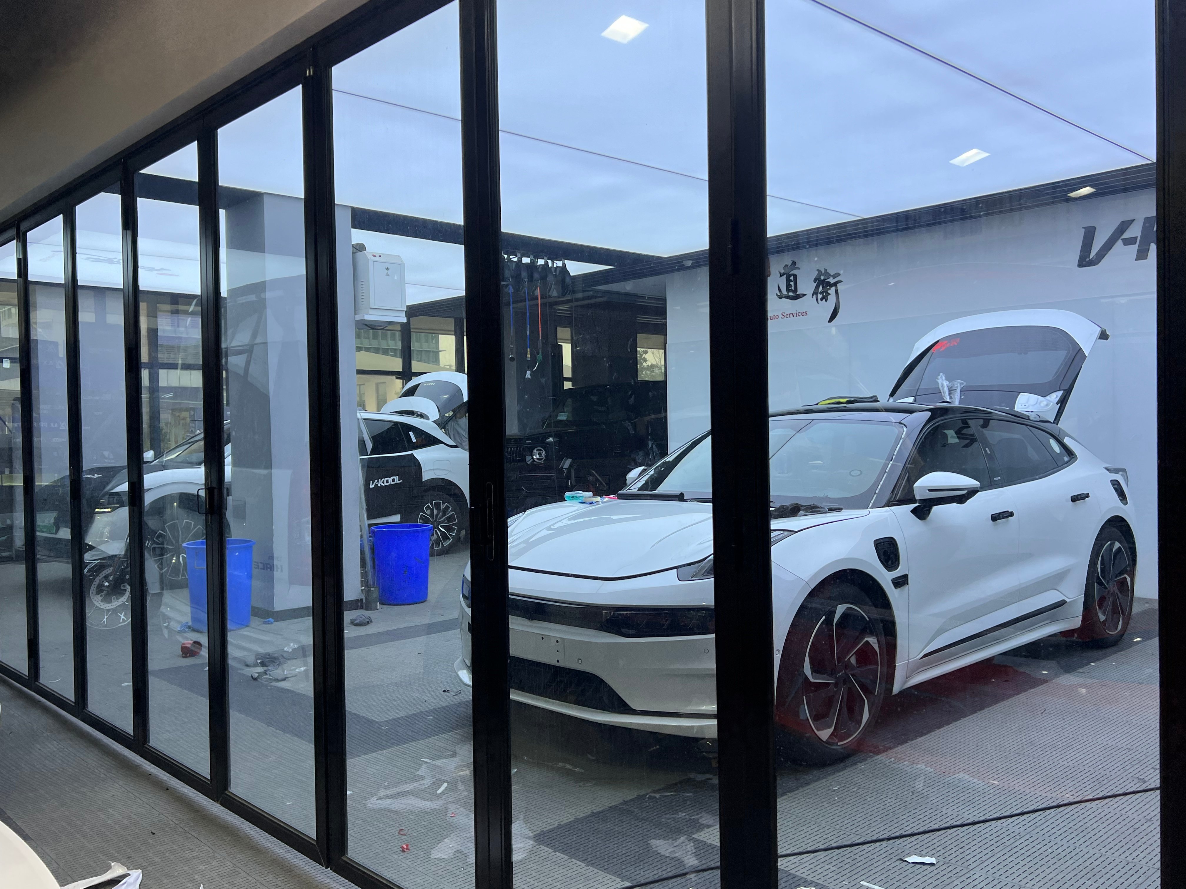 南京性价比高的汽车贴膜服务商怎么选?5家门店从施工到质保参考